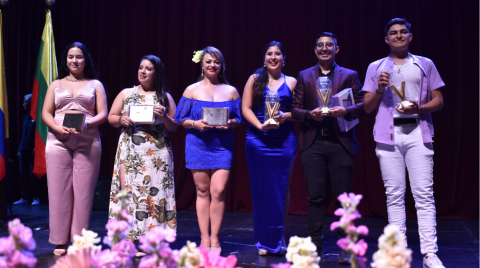 egresada ganadora egresada ganadora